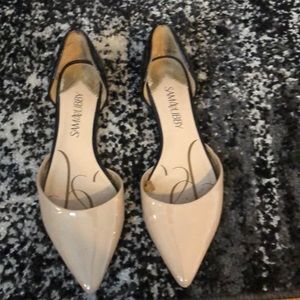 Sam & Libby Black and nude pointed toe flats